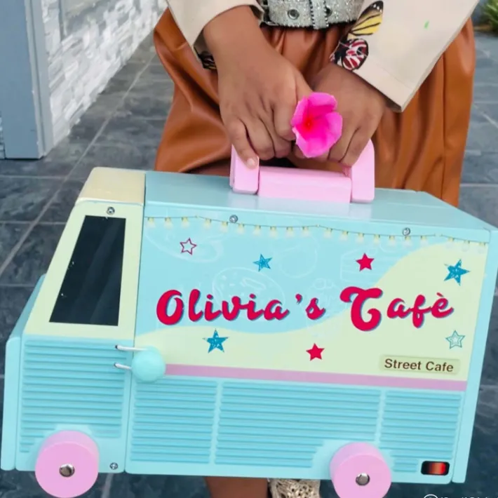 Kids Teamson Olivia's Little World Food Truck Dollhouse & Accessories for 3.5" Dolls, Multi